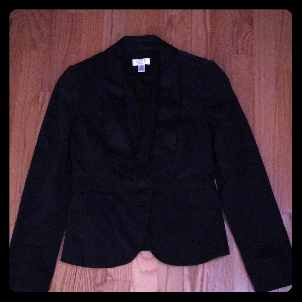 Ann Taylor Loft black suit jacket.